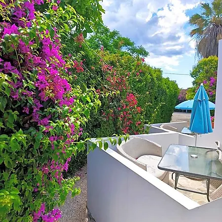 Ingrid Hotel